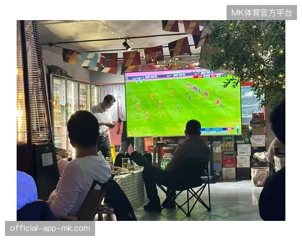世界杯观赛数据接入交通大脑，缓解了赛事高峰期城市商业核心区的物流配送压力